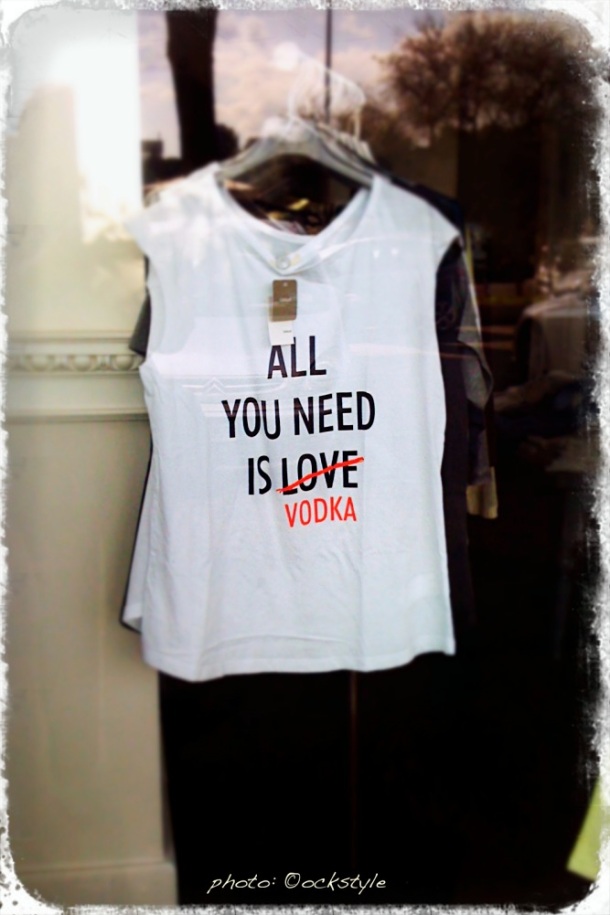 T-Shirt philosophy... Out of Focus :: Window Shopping in Rome :: #iPhoneography ©ockstyle